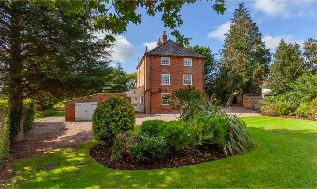 Large Three Storey Georgian House And Gardens Villa Wrentham Bagian luar foto